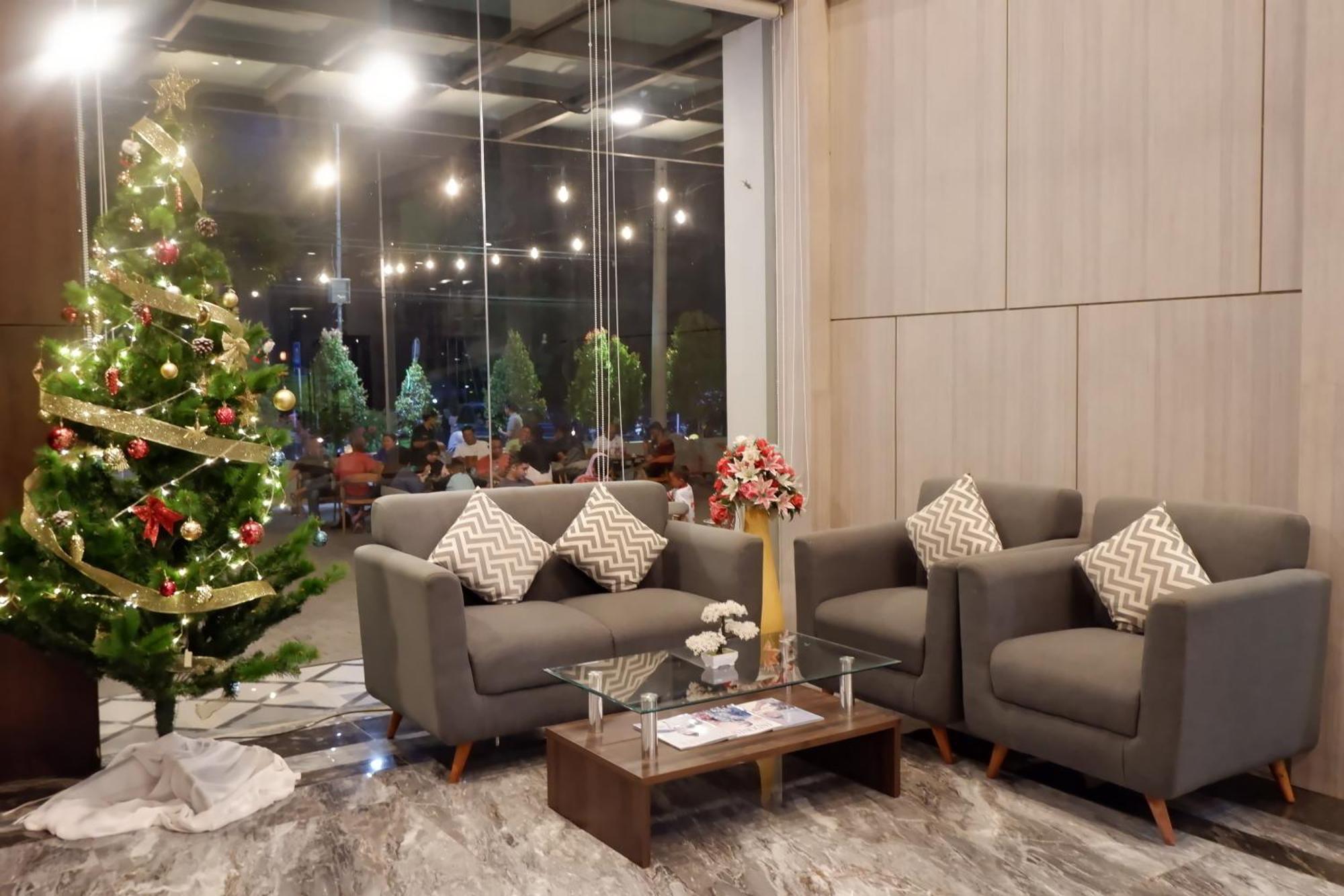 Grand Samota Hotel Sumbawa Екстериор снимка